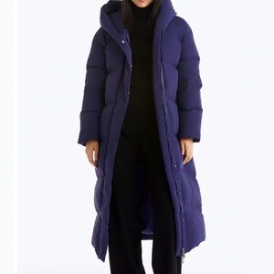 Danier Women's Long Puffer Coat - Deep Blue